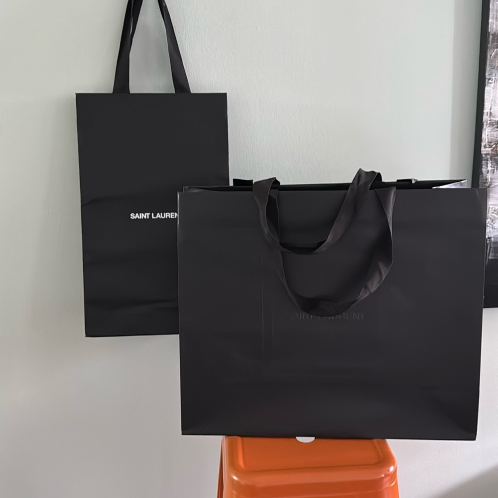 SAINT LAURENT SHOPPERS